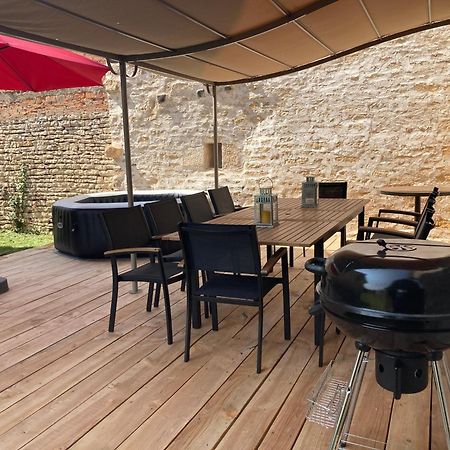 Le Presbytere - Touillon, Jacuzzi, 4 Chambres Pour 10 Extérieur photo