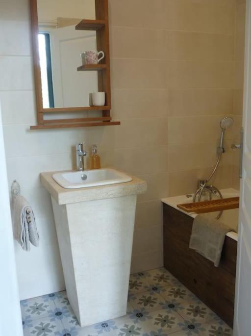 Le Presbytere - Touillon, Jacuzzi, 4 Chambres Pour 10 Extérieur photo