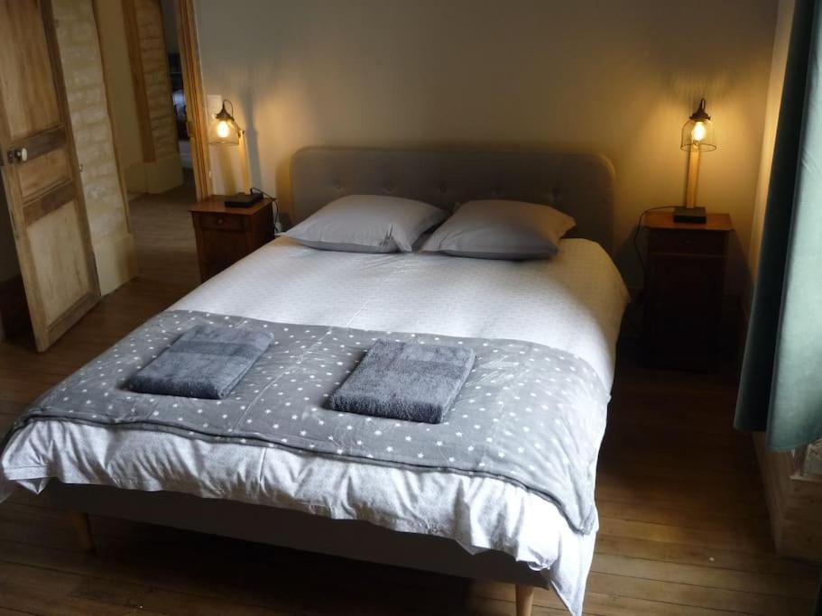Le Presbytere - Touillon, Jacuzzi, 4 Chambres Pour 10 Extérieur photo