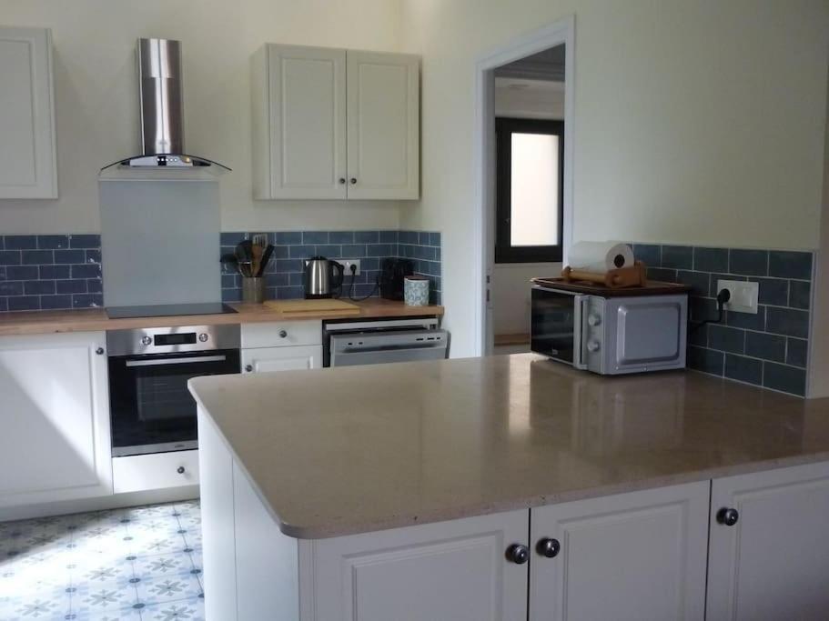 Le Presbytere - Touillon, Jacuzzi, 4 Chambres Pour 10 Extérieur photo