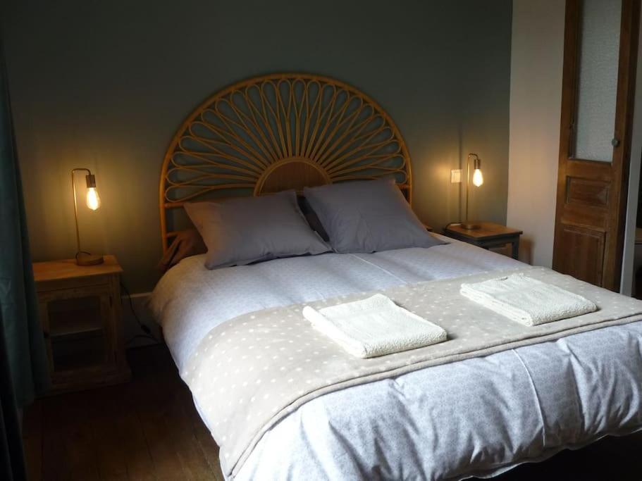 Le Presbytere - Touillon, Jacuzzi, 4 Chambres Pour 10 Extérieur photo