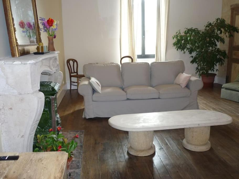 Le Presbytere - Touillon, Jacuzzi, 4 Chambres Pour 10 Extérieur photo