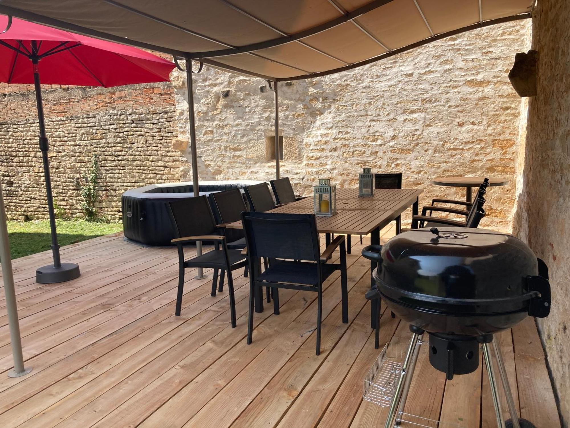 Le Presbytere - Touillon, Jacuzzi, 4 Chambres Pour 10 Extérieur photo